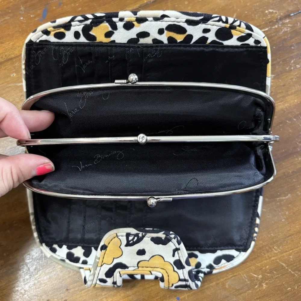 VERA BRADLEY Kiss 'n Snap Wallet Go Wild Pattern Quilted Clutch Yellow Black EUC